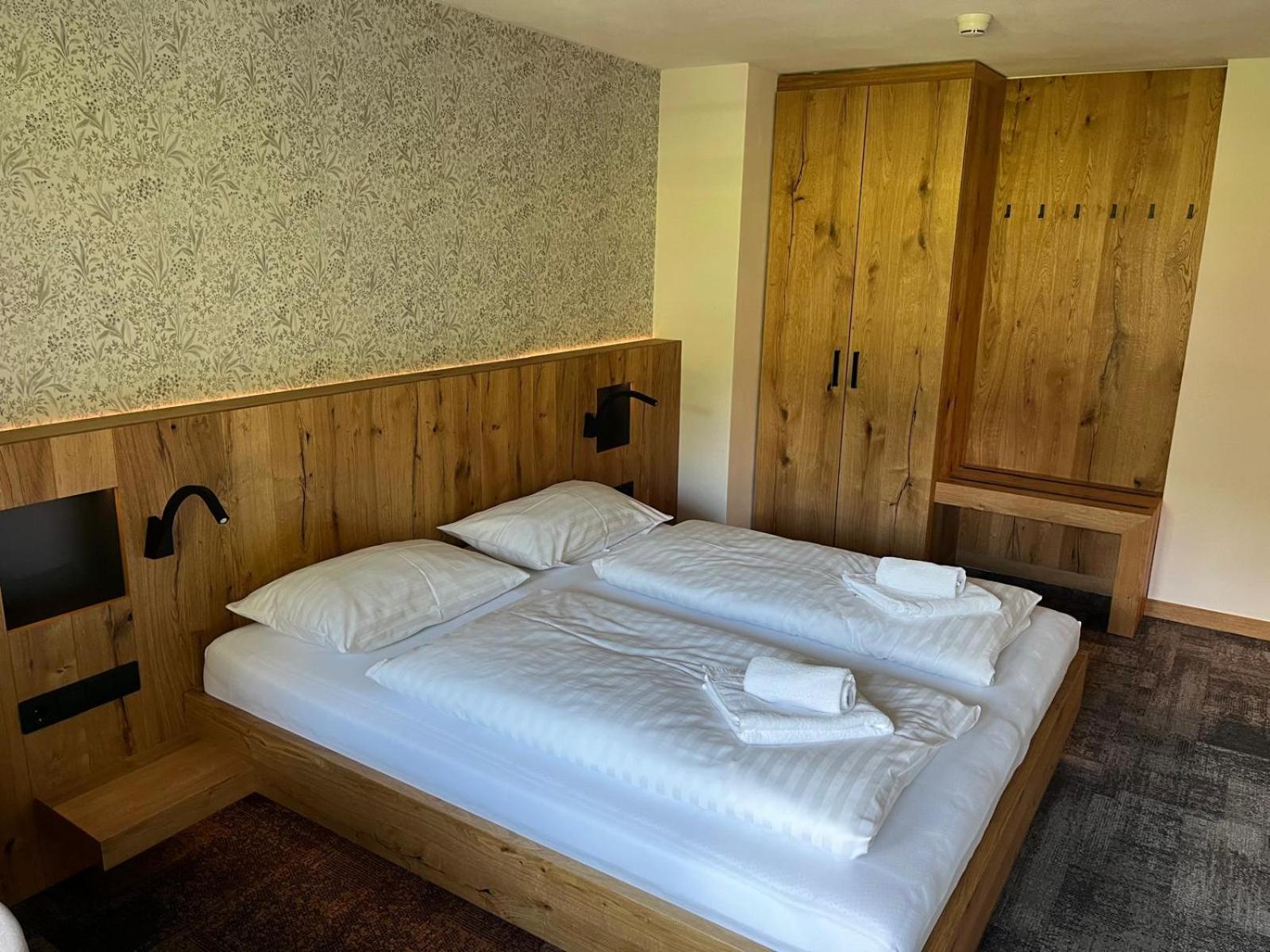 Tieflehner Hof Pitztalhaus Hotel 皮茨河谷圣莱昂哈德 外观 照片