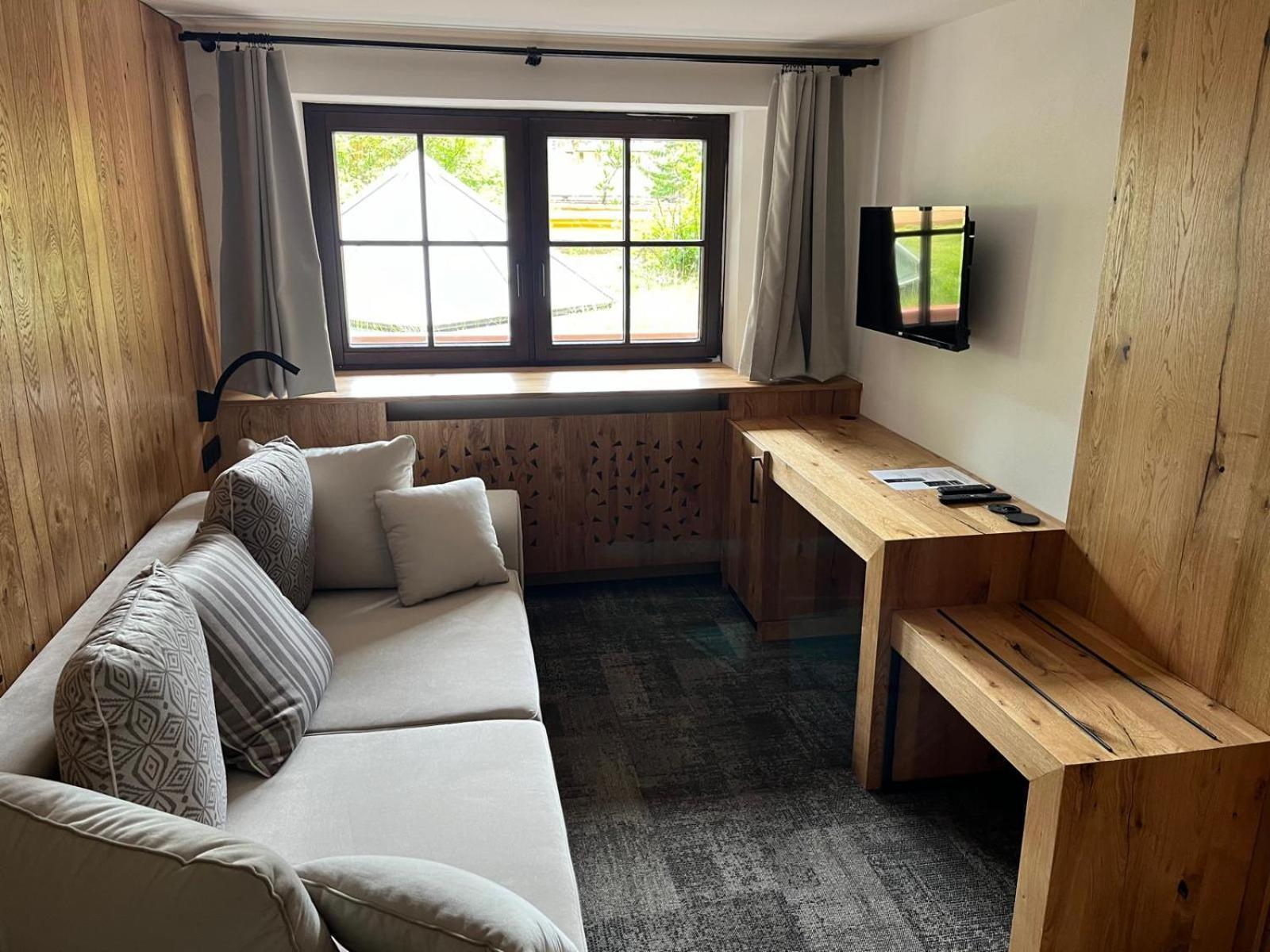 Tieflehner Hof Pitztalhaus Hotel 皮茨河谷圣莱昂哈德 外观 照片