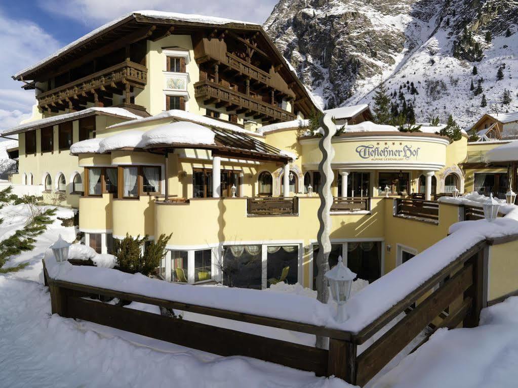 Tieflehner Hof Pitztalhaus Hotel 皮茨河谷圣莱昂哈德 外观 照片